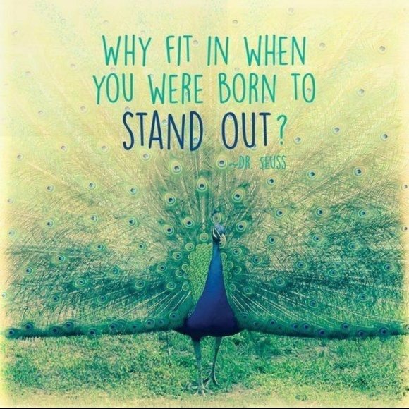 Meet your Posher, Pamela. π Posh Ambassador π - Picture 1 of 7